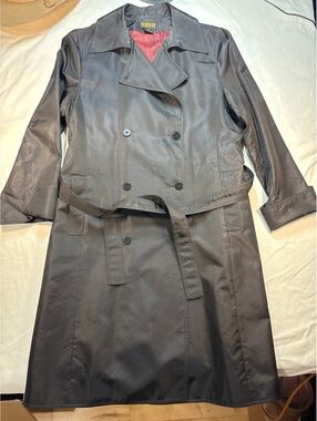 Vintage Women’sGeorgiou Studio Trench Coat L Made in Cyprus Snake Skin Pattern